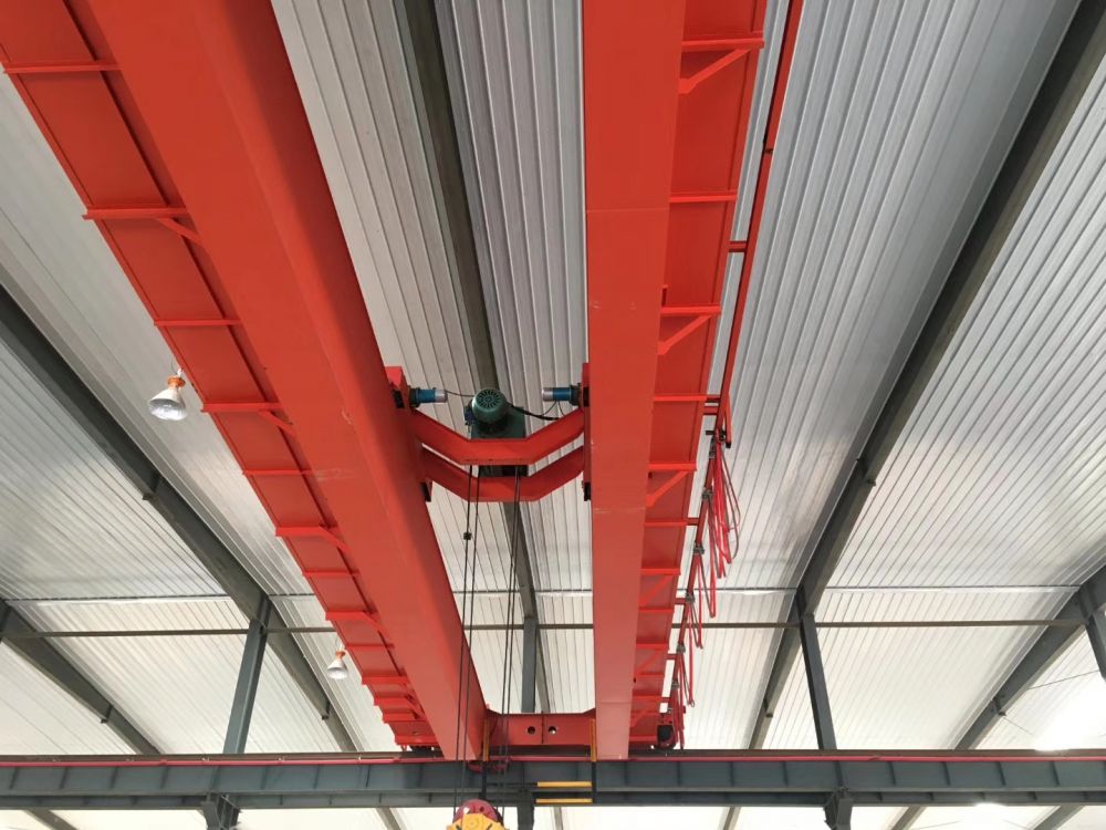 LH電動葫蘆橋式起重機(jī)、葫蘆雙梁天車、行車、吊機(jī)