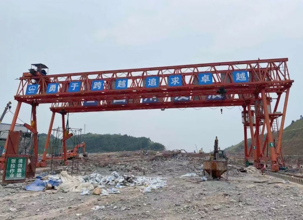 提梁機(jī)、路橋門機(jī)、MG型桁架門式起重機(jī)廠家、價格